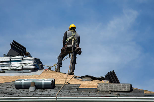 Professional Gutter Installation technician working in Short Hills, NJ